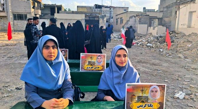 گرامیداشت شهدای دانش‌آموز در کرمانشاه