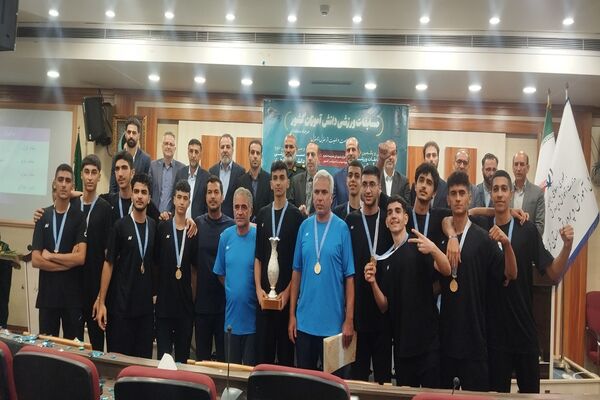 مراسم اختتامیه چهل و یکمین دوره مسابقات ورزشی پسران قطب دو کشوری در قم