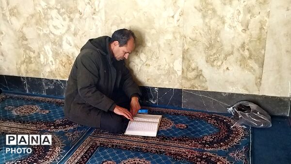 محفل انس باقرآن به یاد شهید آیت الله خامنه ای در نیشابور 