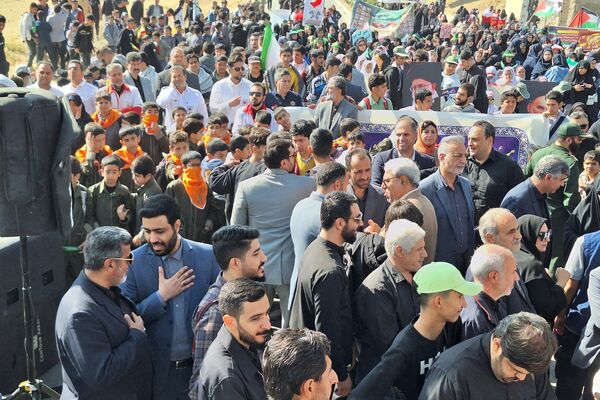 گزارش تصویری از راهپیمایی سیزده آبان در پردیس
