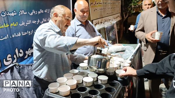 اجتماع مردم پلدختر در میدان بهشتی در شب چهل و هفتم 