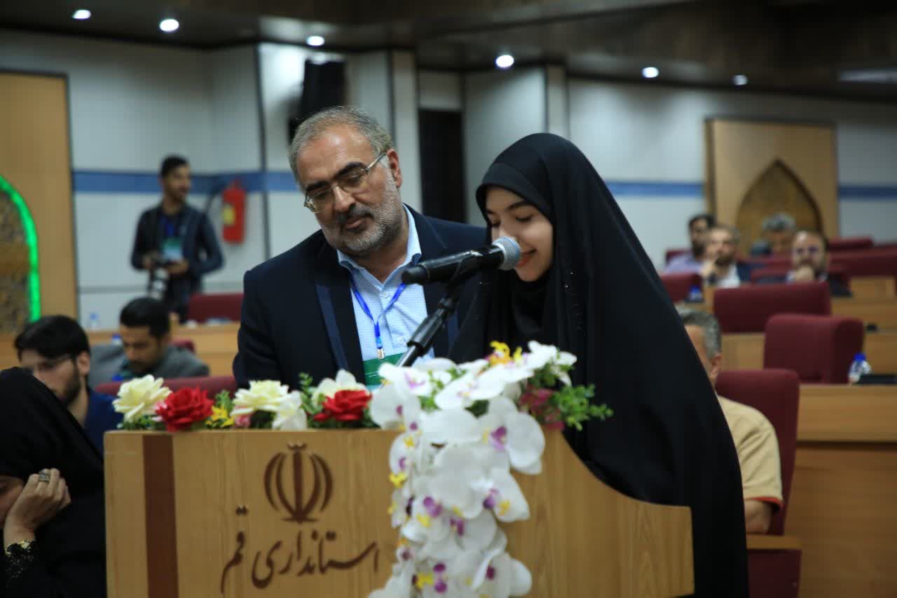 نشست صمیمی مدیران رسانه با استاندار قم