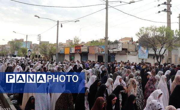 نماز عید فطر در مصلی شهرستان قدس