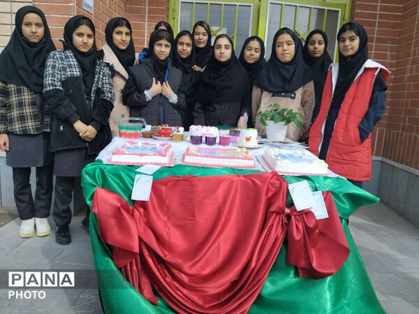 جشن آموزشی فعل‌های ماضی و مضارع در آموزشگاه نماز