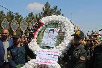 ملکان در سوگ شهیدی از خط مقدم مرزها
