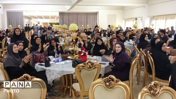 همایش گرامیداشت مقام معلم در نوشهر 