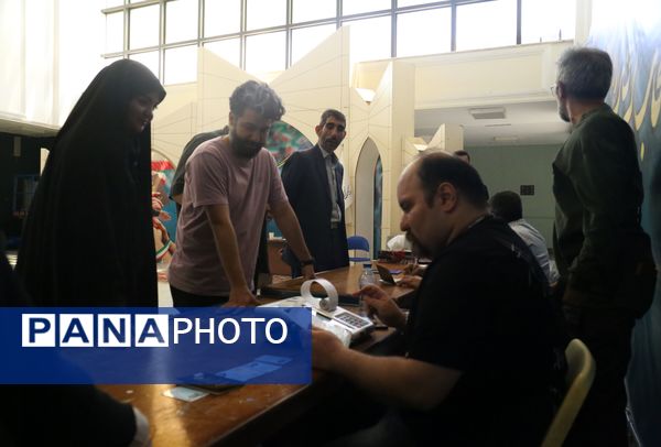 ستاد رأی اولی‌ها در تبریز