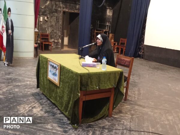 همایش تبیین نقش رسانه در جنگ تحمیلی