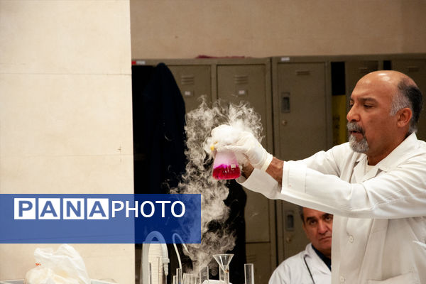 کارگاه استانی"طراحی آزمایش‌های جذاب و کاربردی" ویژه دبیران شیمی 