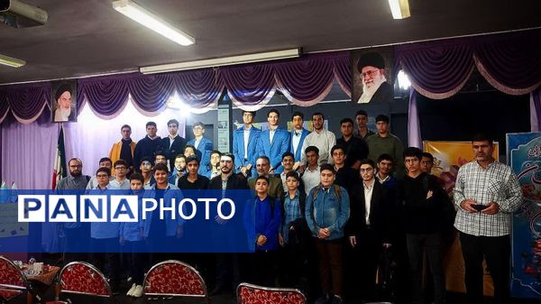 کارگاه آموزشی خبرنگاری پسران منطقه 6