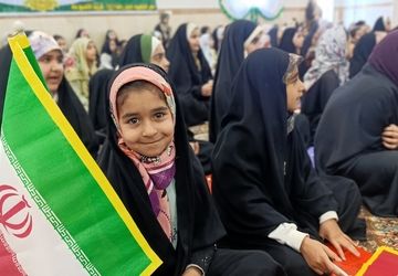 حضور پررنگ دهه نودی‌ها در جشن نیمه شعبان روستای گمبوعه بزرگ