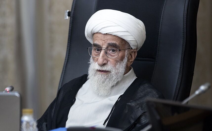 قانون اساسی نگاهی متعالی نسبت به زنان دارد