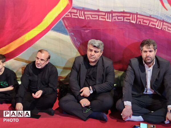 مراسم عزاداری رهبر شهید در شهر هشتگرد 