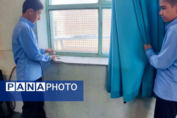 اولین نمازجماعت مدرسه امین بکایی ناحیه ۴شیراز 