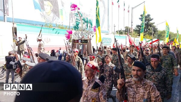 حماسه خونخواهی رهبر شهید در تهران با حضور ۳۱۳ هزار جانفدای ایران