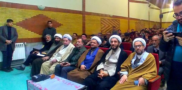 اجلاسیه سراسری نماز دانش‌آموزی شهرستان ملایر