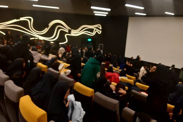 اردوی دانش‌آموزی آموزشگاه پویش به سینما