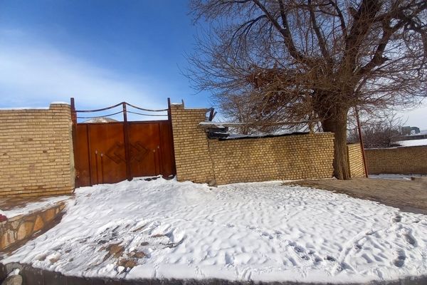 بارش برف زمستانی در روستا بتو 