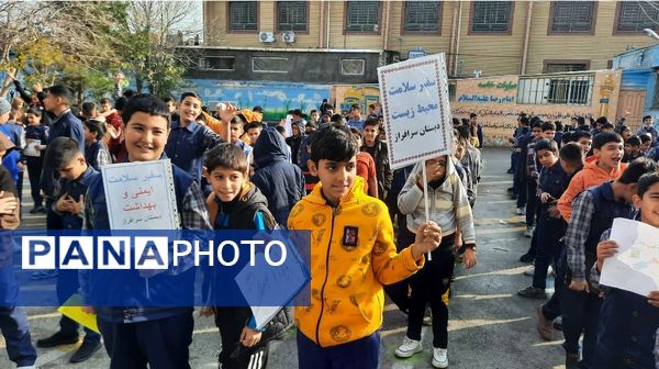 افتتاحیه سفیران سلامت در دبستان سرافراز ناحیه۷ مشهد 