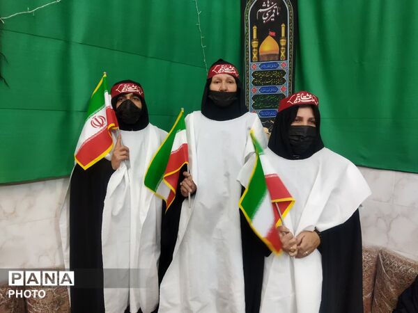 رژه بانوان بسیجی در شهر تفت