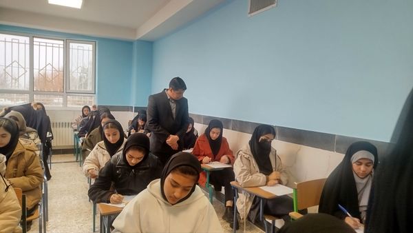 آزمون کتبی مسابقات قرآن و عترت دانش آموزان دخترانه  متوسطه 