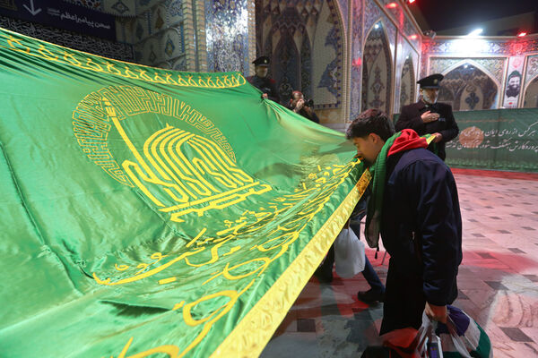 وداع معتکفین رجبیه در حرم مطهر رضوی