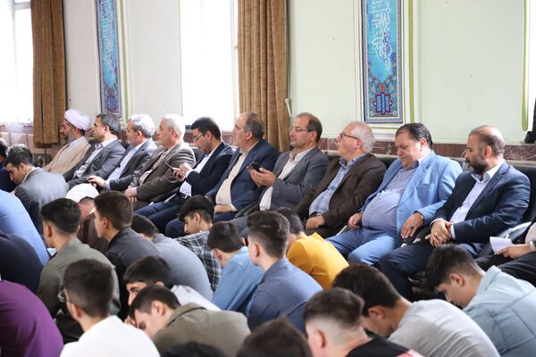 طنین زنگ نماز در مدارس آذربایجان‌شرقی