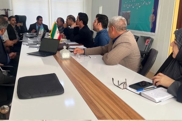 برگزاری جلسه کمیته نیروی انسانی در آموزش و پرورش نورآباد لرستان با هدف بهینه‌سازی سازماندهی