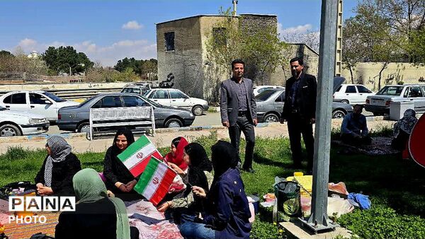 بازدید شهردار و معاونین مشکین دشت از بوستان‌های سطح شهر 