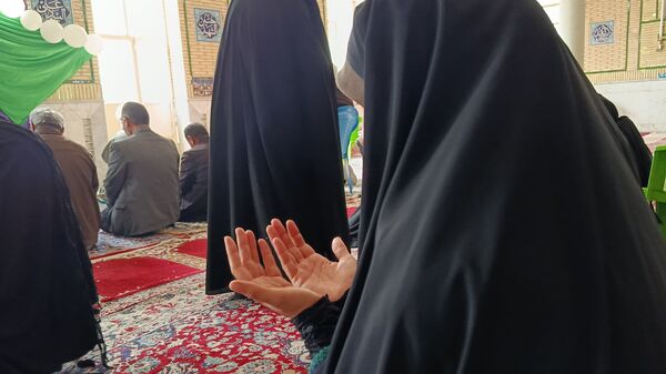 اجتماع امام زمانی‌ها در حسینیه‌ دهکهنه منطقه میانکوه 