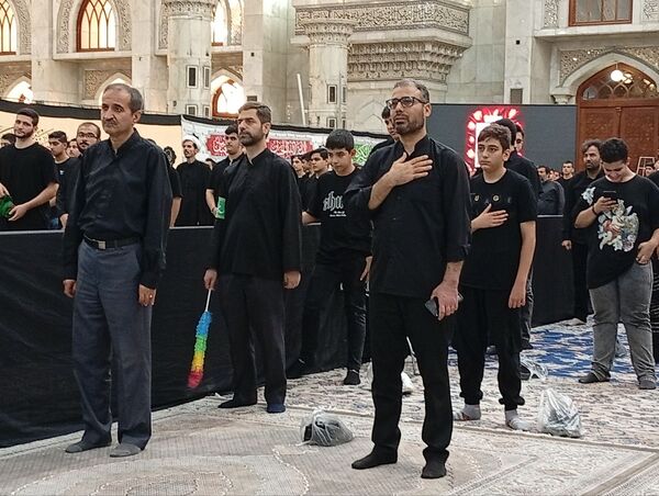 برگزاری سوگواره «احلی من العسل» در حرم امام خمینی (ره) 