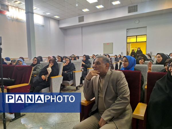 آیین تجلیل پایه گذاران مهر و امید در ناحیه۶ مشهد