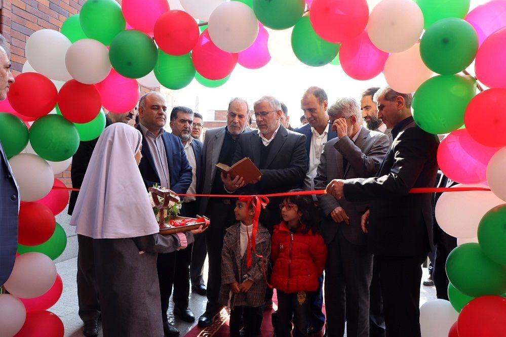 آیین افتتاحیه مدرسه9 کلاسه خیری زنده یاد مستوره کولیوند در استان البرز 