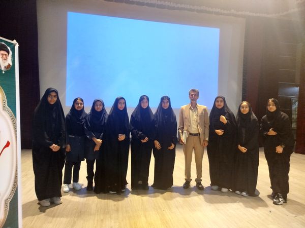 برگزاری جشن سپاس معلم در پلدختر و قدردانی از معلمان برتر