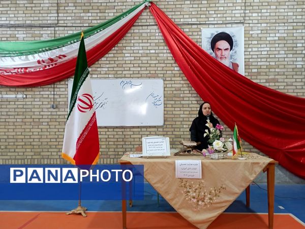 برگزاری جلسه آموزش خانواده با موضوع هدایت تحصیلی پایه نهم در قوچان