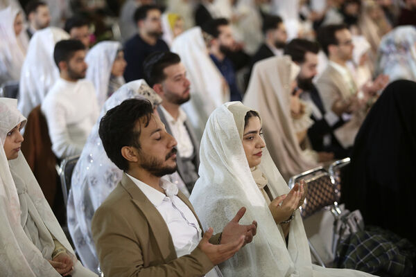 جشن ازدواج ۶۵۰ زوج دانشجوی دانشگاه‌های قم در سالروز میلاد جوادالائمه(س)