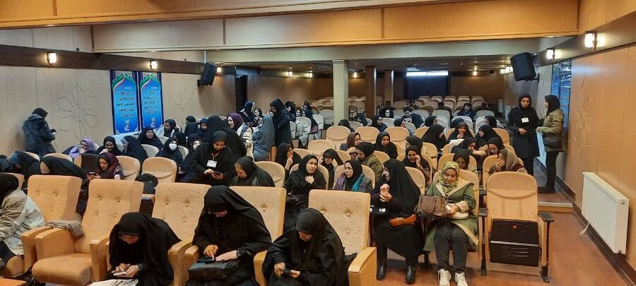 برگزاری دوره ضمن خدمت «هوش مصنوعی در آموزش»