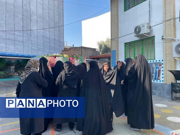 استقبال از شهید خوشنام در دبیرستان شاهد ساری 