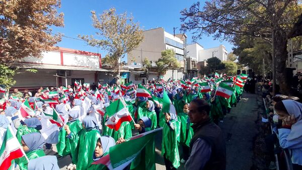 دانش‌آموزان امروز، ادامه‌دهندگان راه آگاهی و آزادگی دیروز