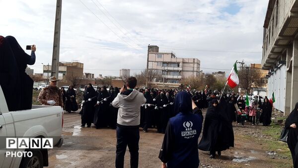 رژه دختران جان فدا در سراب 