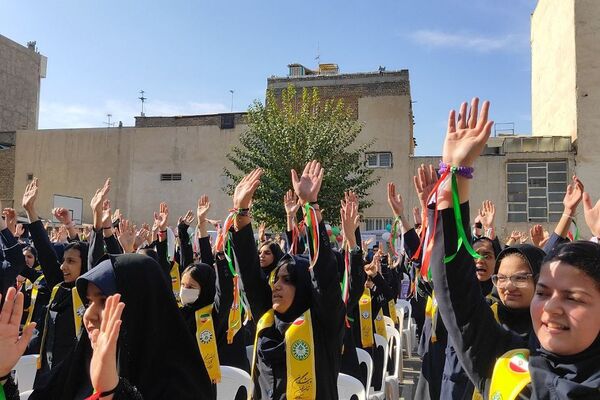 جشن انتخابات شهردار مدرسه شهید خبره فرشچی ناحیه یک شهرری