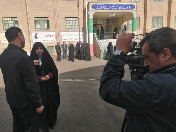 مانور زلزله و ایمنی در دبیرستان شاهد رضویه قم