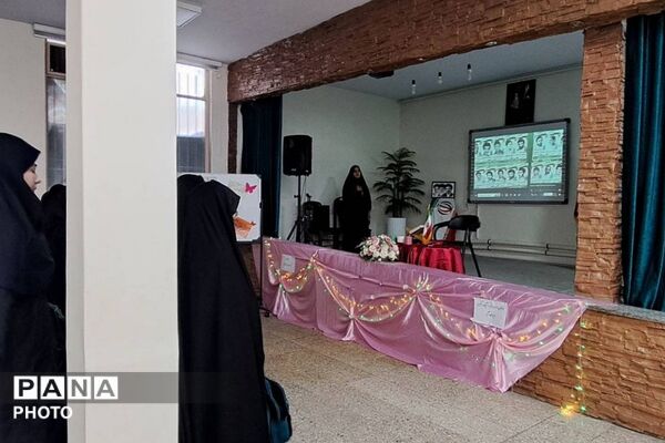 جشن خوش‌آمدگویی ویژه دانش‌آموزان پایه دهم در دبیرستان اسلامی تزکیه ناحیه ۲ شهرری