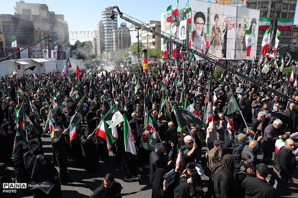 چهلمین روز شهادت رهبر شهید انقلاب اسلامی - تهران