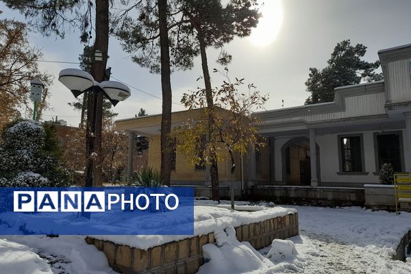 بارش اولین برف پاییزی و تعطیلی مدارس و ادارات استان خراسان رضوی