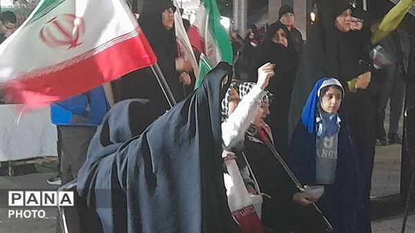 نگاهی بر پاتوق جوانان در چهل و ششمین شب از اجتماعات مردمی 