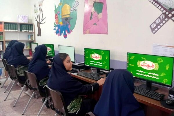  افتتاح سایت دبیرستان فرزانگان قدس با حضور مدیرکل سمپاد