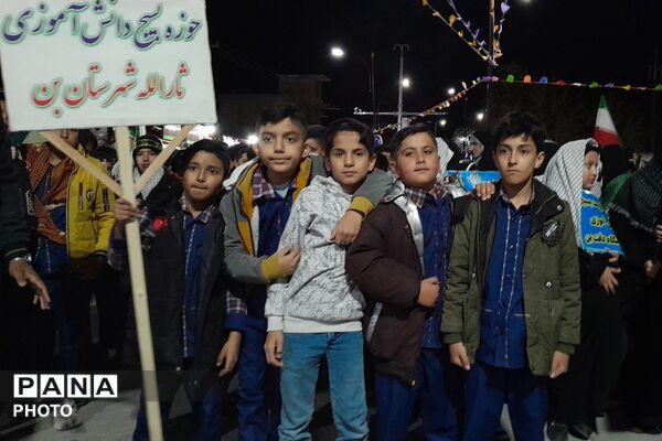 بانوان در خط مقدم حضور مردمی؛ گزارش تصویری رژه حماسی جان‌فدا