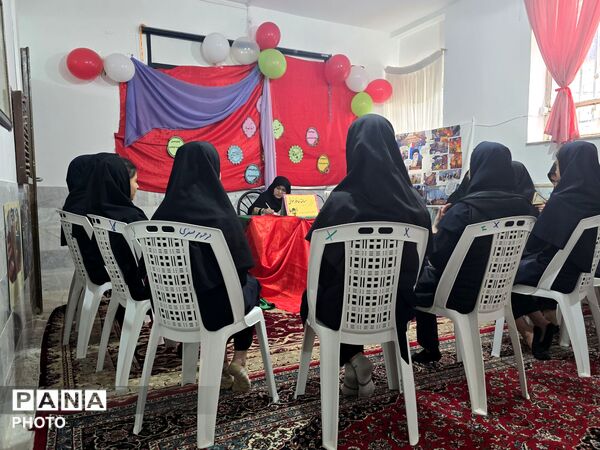 مرحله آموزشگاهی مسابقات حافظ خوانی در خلیل آباد