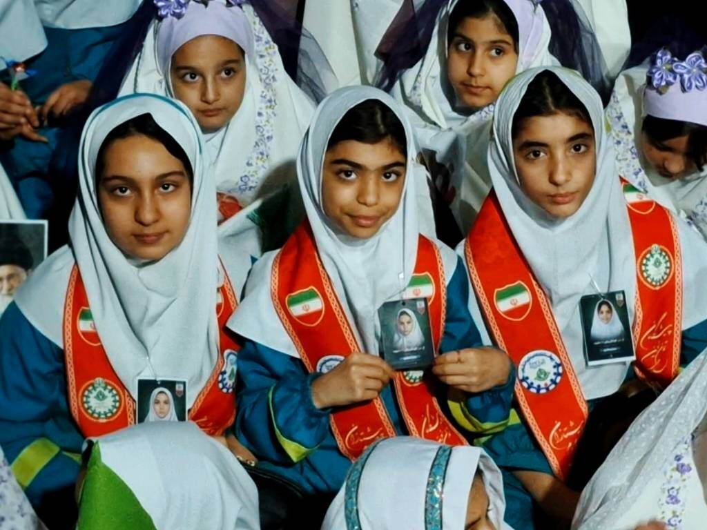 اجتماع دختران خورشید در گلوگاه 